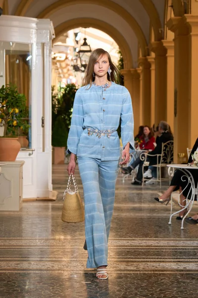 Look 31